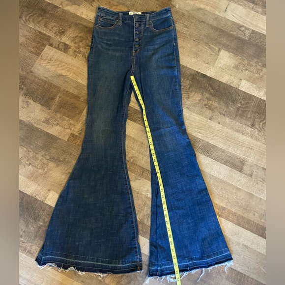 Free People Bell Bottom Jeans - Picture 5 of 6
